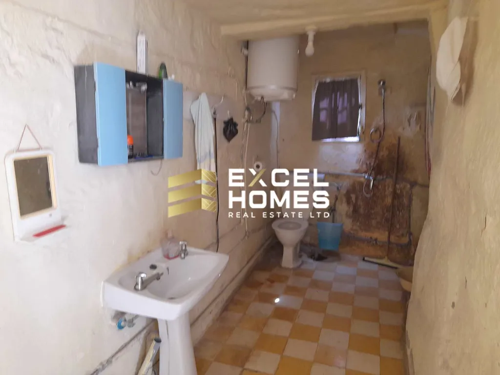 3 bedroom Farmhouse in Xewkija, Malta – 66843