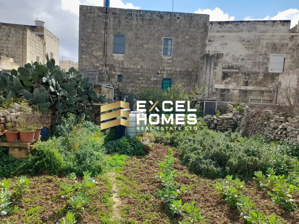 3 bedroom Farmhouse in Xewkija, Malta – 66843