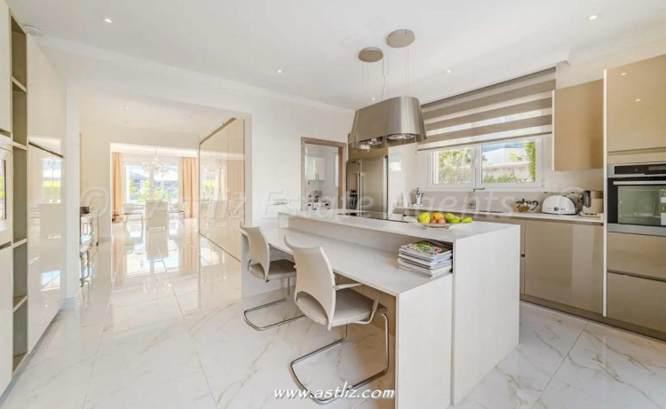 4 bedroom villa in Golf Adeje, La Caleta, Spain – AAEP1884