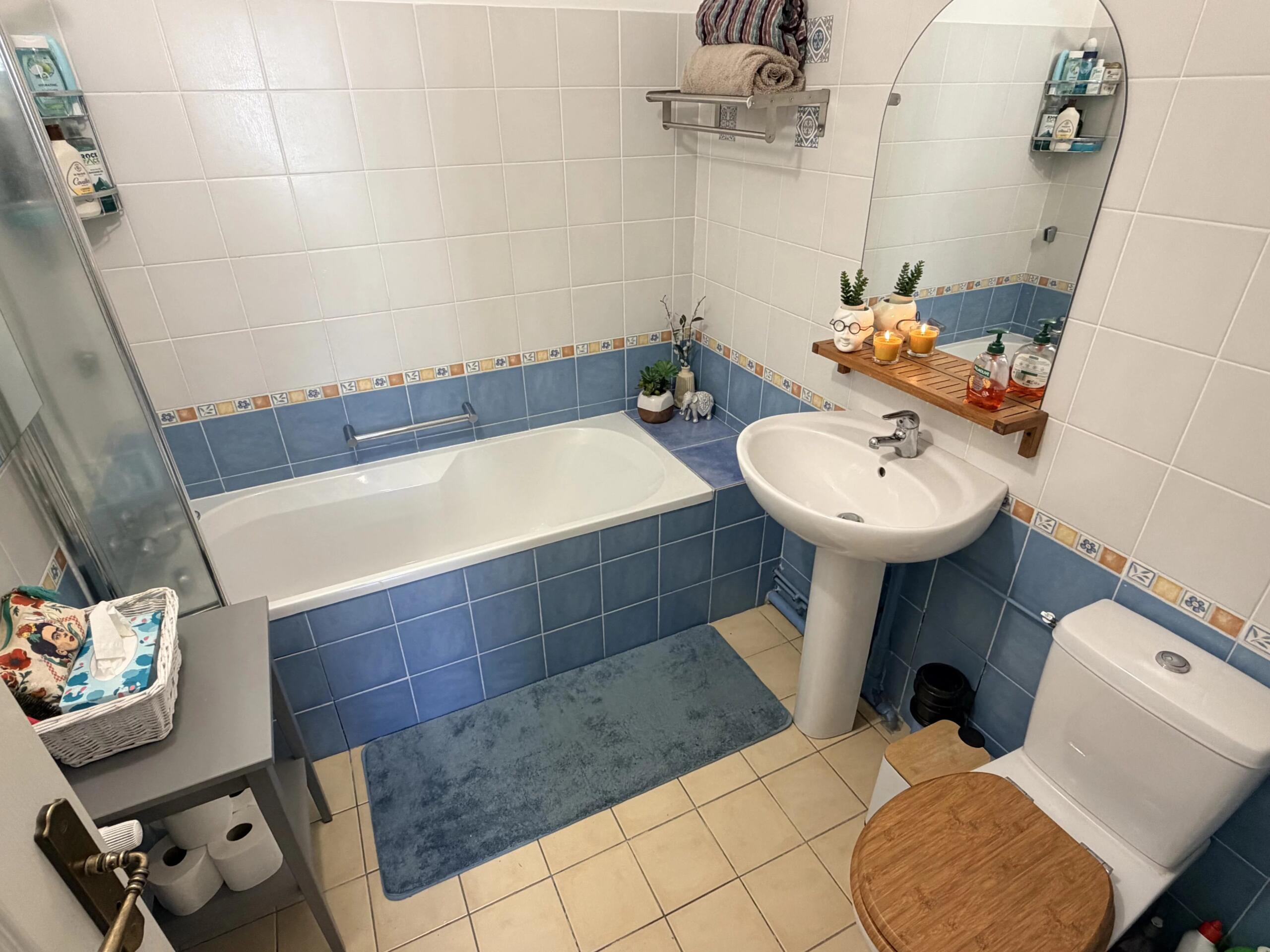 Central village, large four bedroom family home with new spa hot tub, Limousin – France – BVI84729