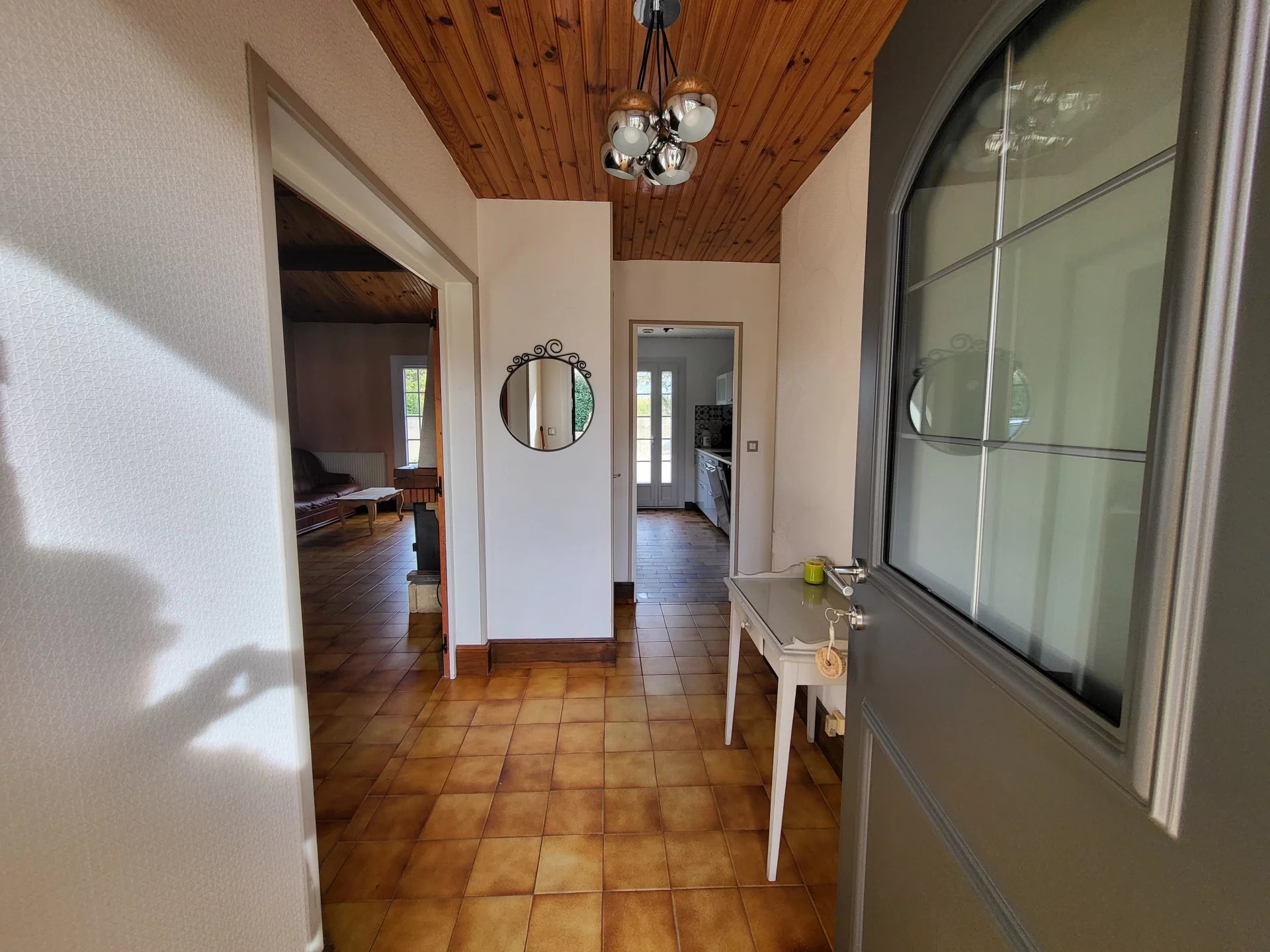 Three Bedrooms | Ground Floor Living | Central Montmorillon | Pool | Garage, Poitou-Charentes – France – BVI83526