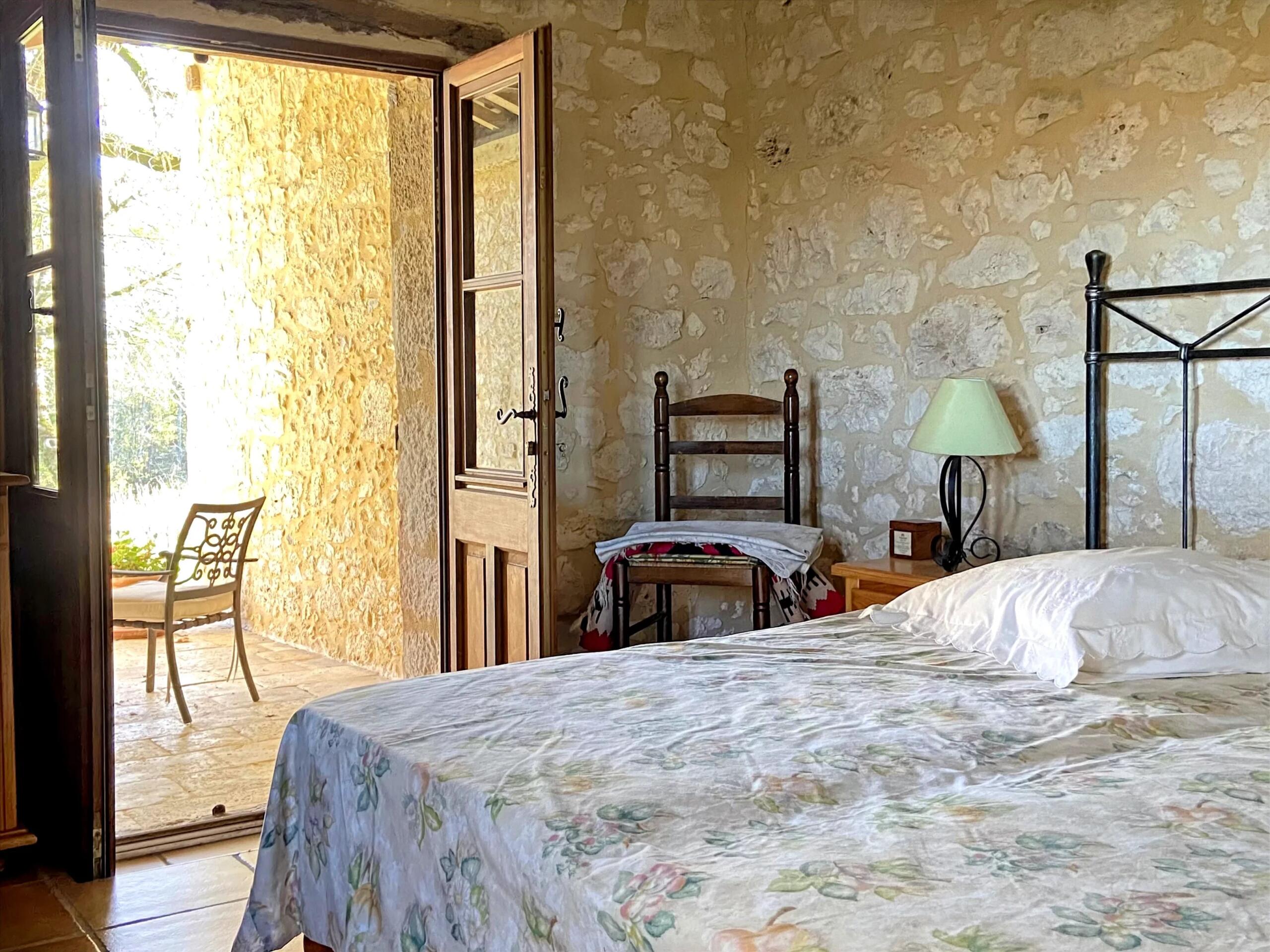 Charming Stone House with Pool in Vineyard Setting, Close to Bergerac, Aquitaine – France – BVI83353