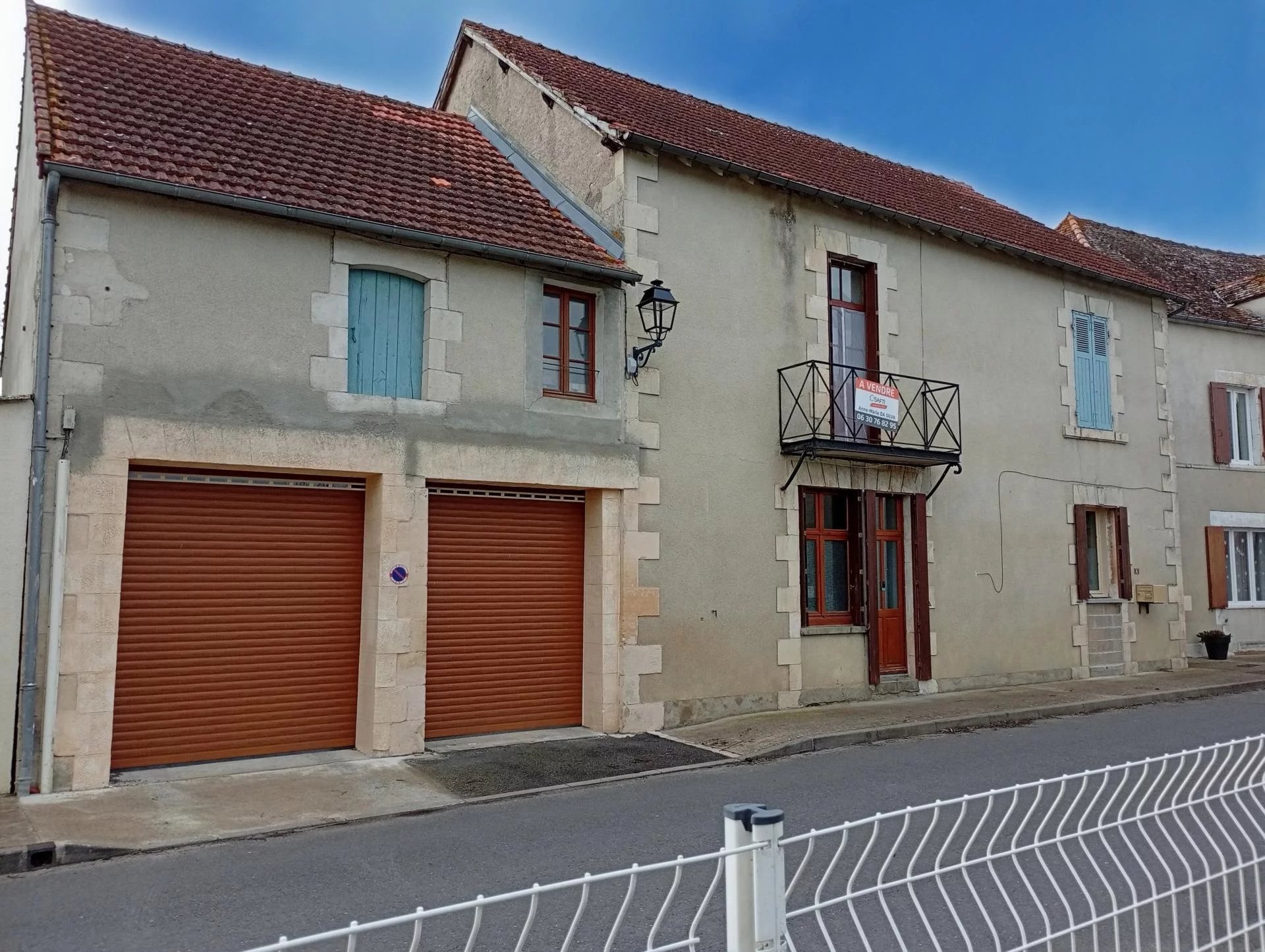 Four Bedrooms | 0.7 Hectares | Garage, Barn and Expansion Potential | Central Liglet, Poitou-Charentes – France – BVI84563