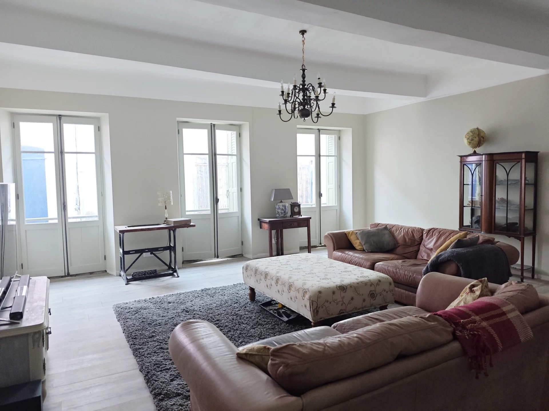 Superb town centre property with riverside terrace garden, Languedoc-Roussillon – France – BVI81726