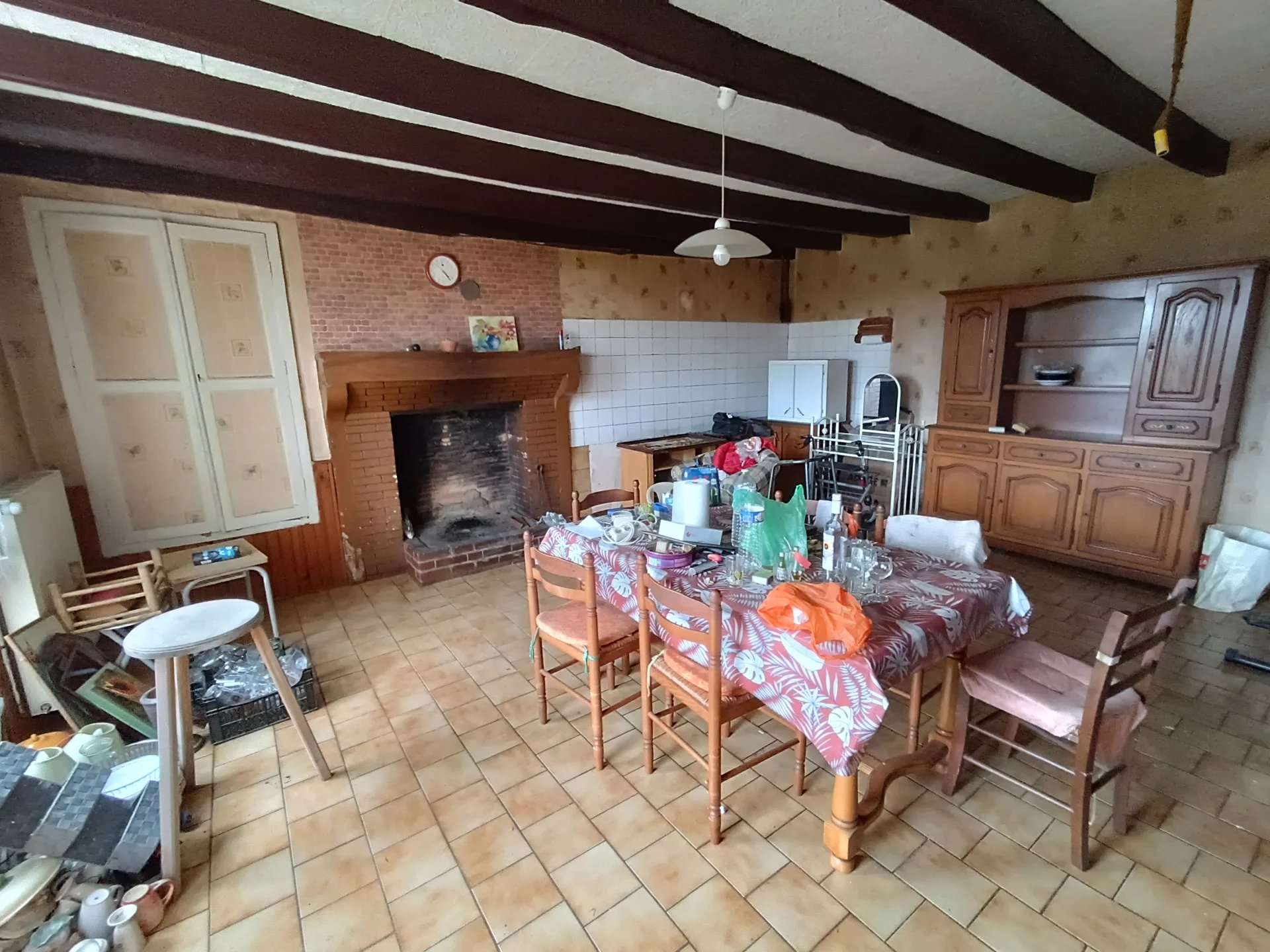 Farmhouse to renovate, Poitou-Charentes – France – BVI83605