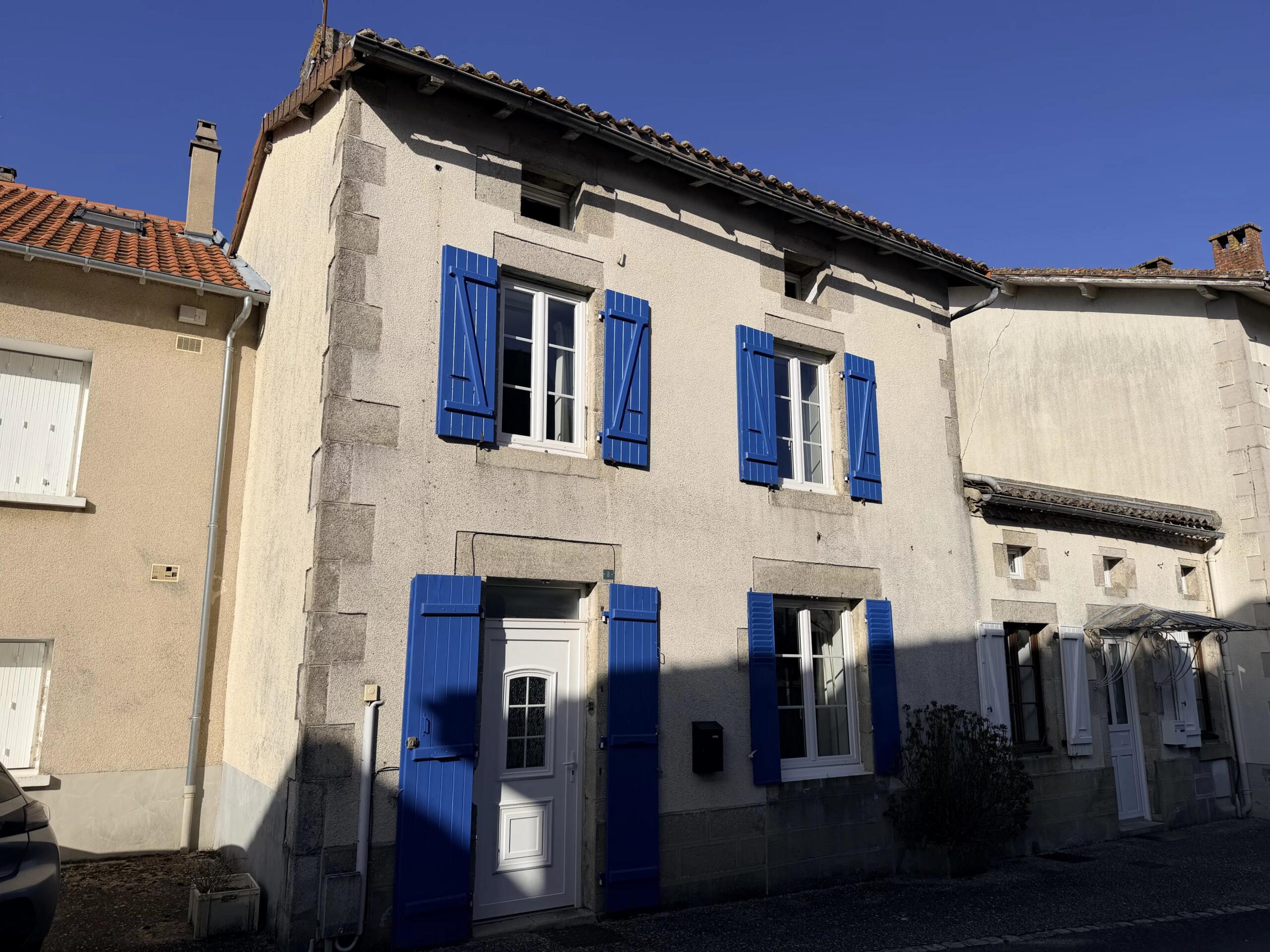 Enjoy village life with this large 4 bedroom house, Limousin – France – BVI81680