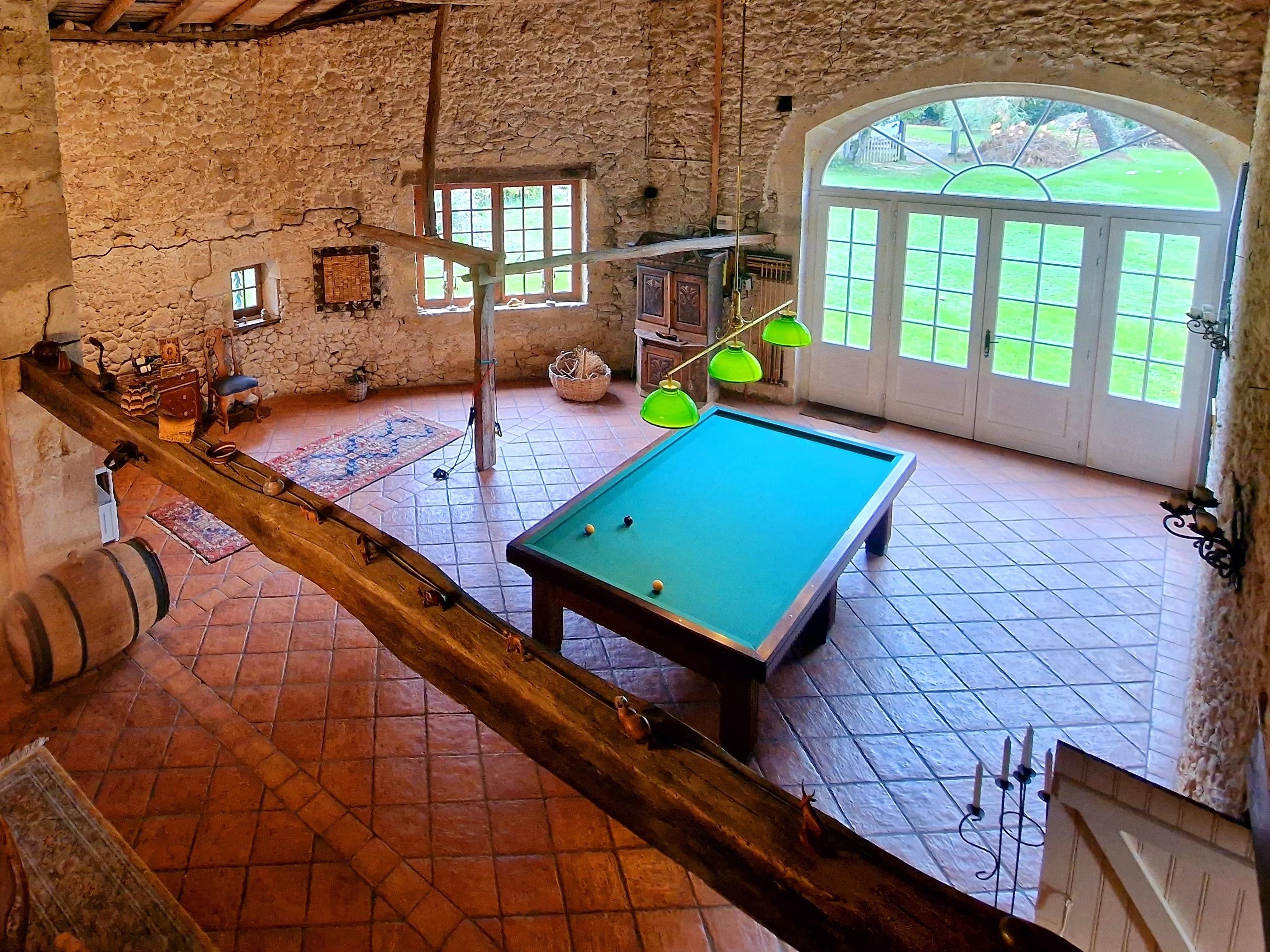 Exceptional Country Estate with Three Homes, Swimming Pool and Tennis Court – 20 Mins from Saint-Émilion, Aquitaine – France – BVI71723