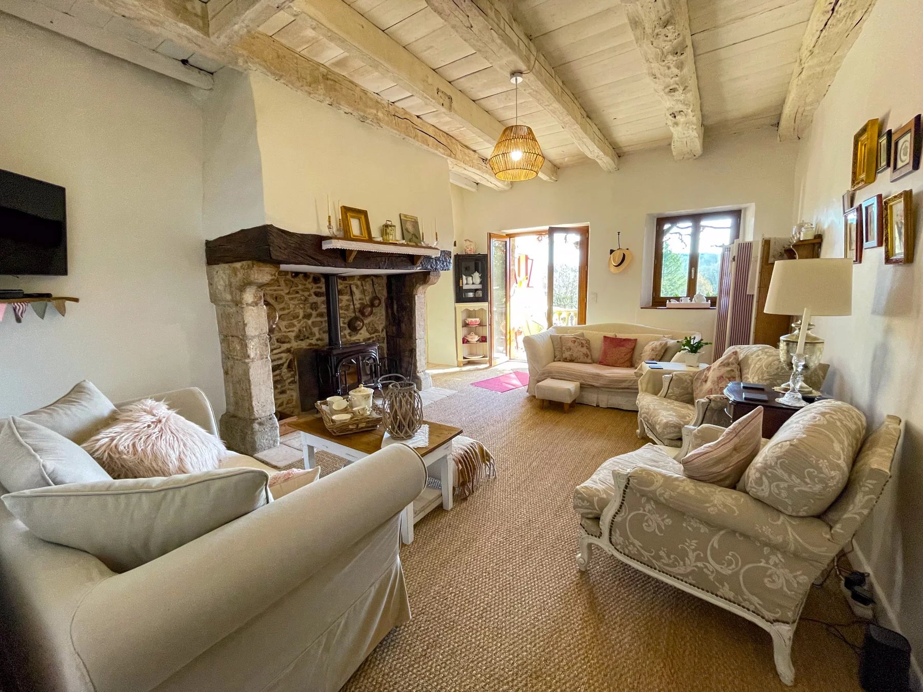 Hidden gem – charming 3/4-bed stone house with separate 2-bed guest house, Aquitaine – France – BVI83830