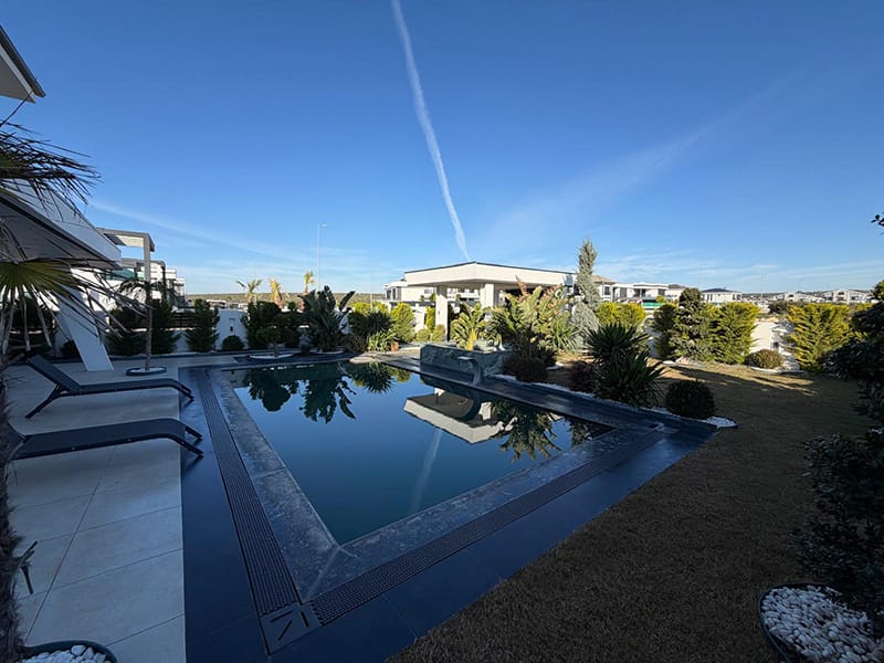 Exceptional Altinkum Villa with pool and mature gardens – TC1956