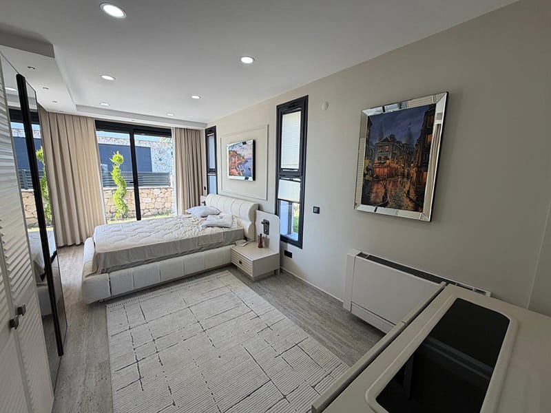 Villa with a private indoor and outdoor pool in Altinkum – TC1954