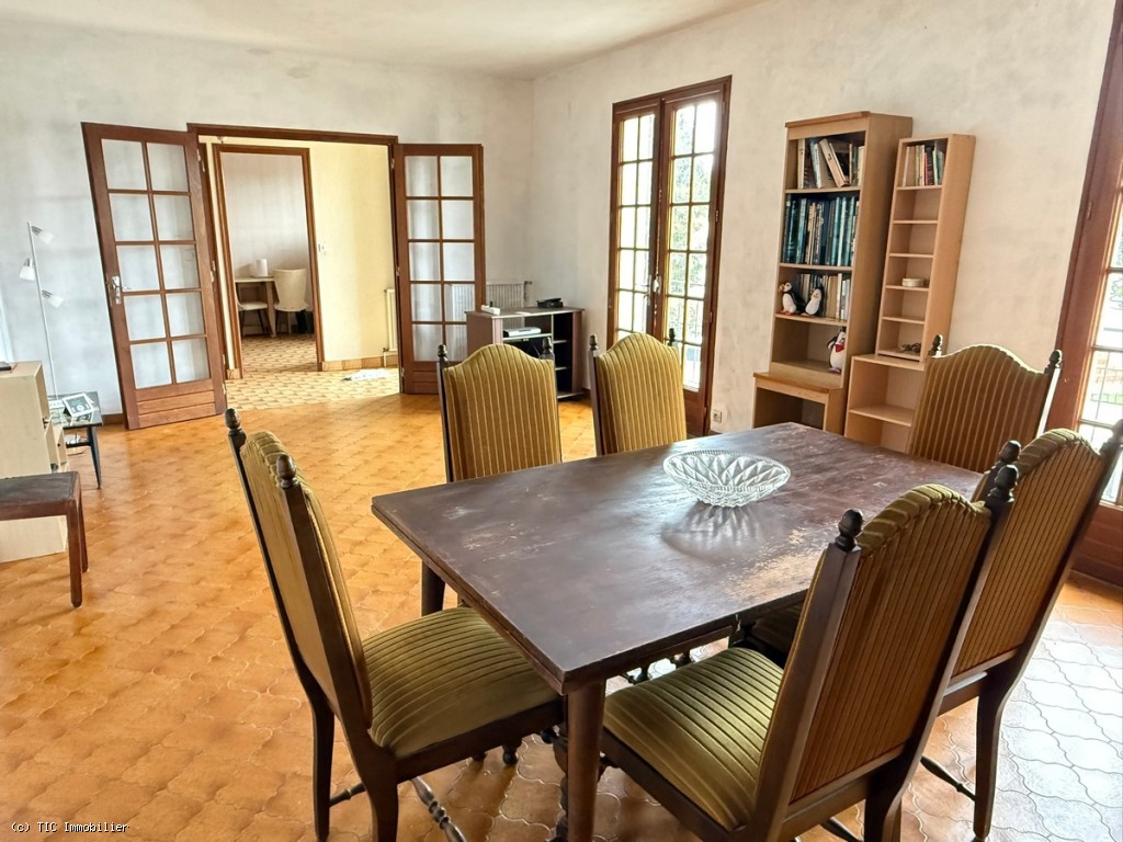 3 bedroom House in Ruffec, France – r7438