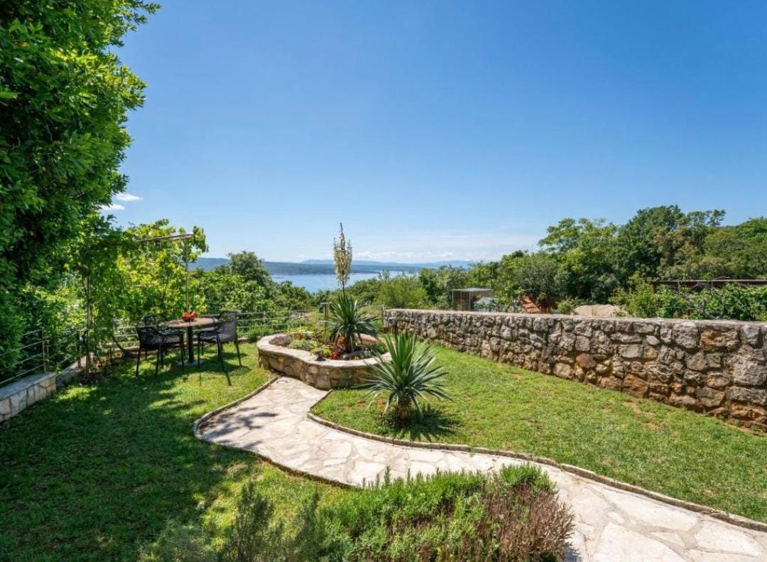 2 bedroom villa in Crikvenica, Croatia – 103611