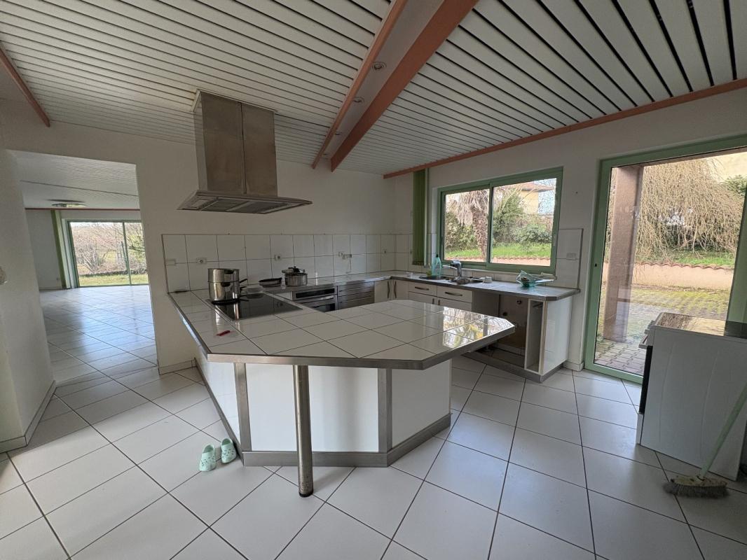 4 bedroom maison d’architecte in Capdenac, Lot, France