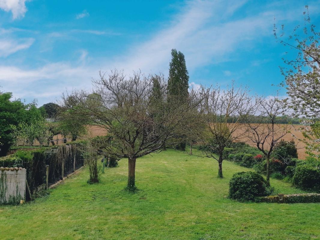 2 bedroom maison in Saint Martin Du Clocher, Charente, France