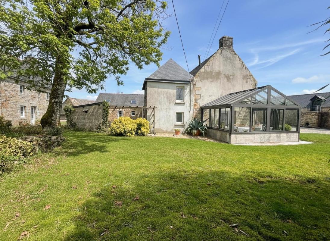 7 bedroom corps de ferme in Scaer, Finistère, France