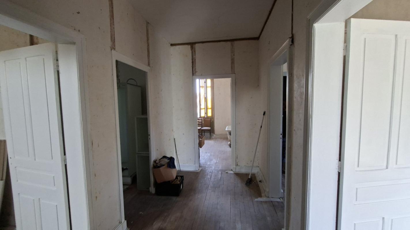 5 bedroom maison de maitre in Teyssieu, Lot, France