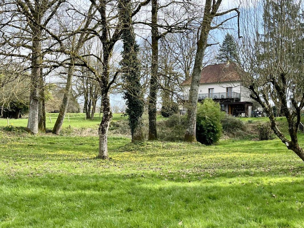 5 bedroom maison in Pressac, Vienne, France