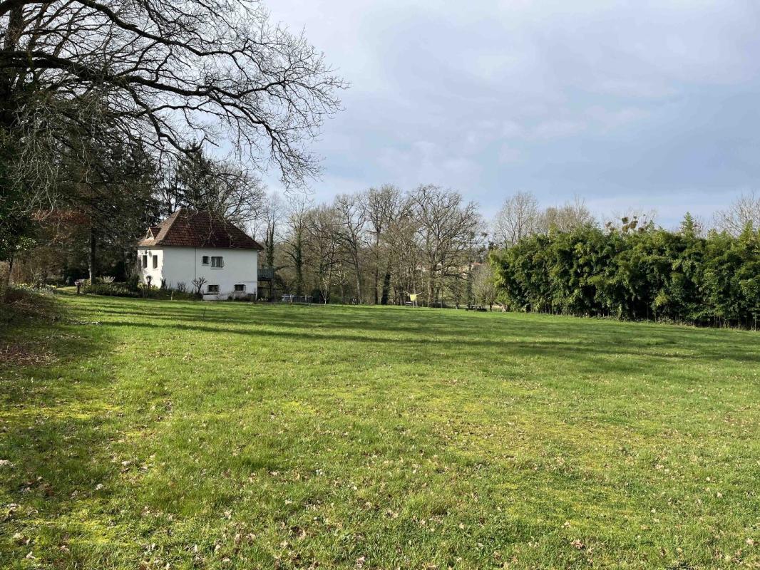 5 bedroom maison in Pressac, Vienne, France