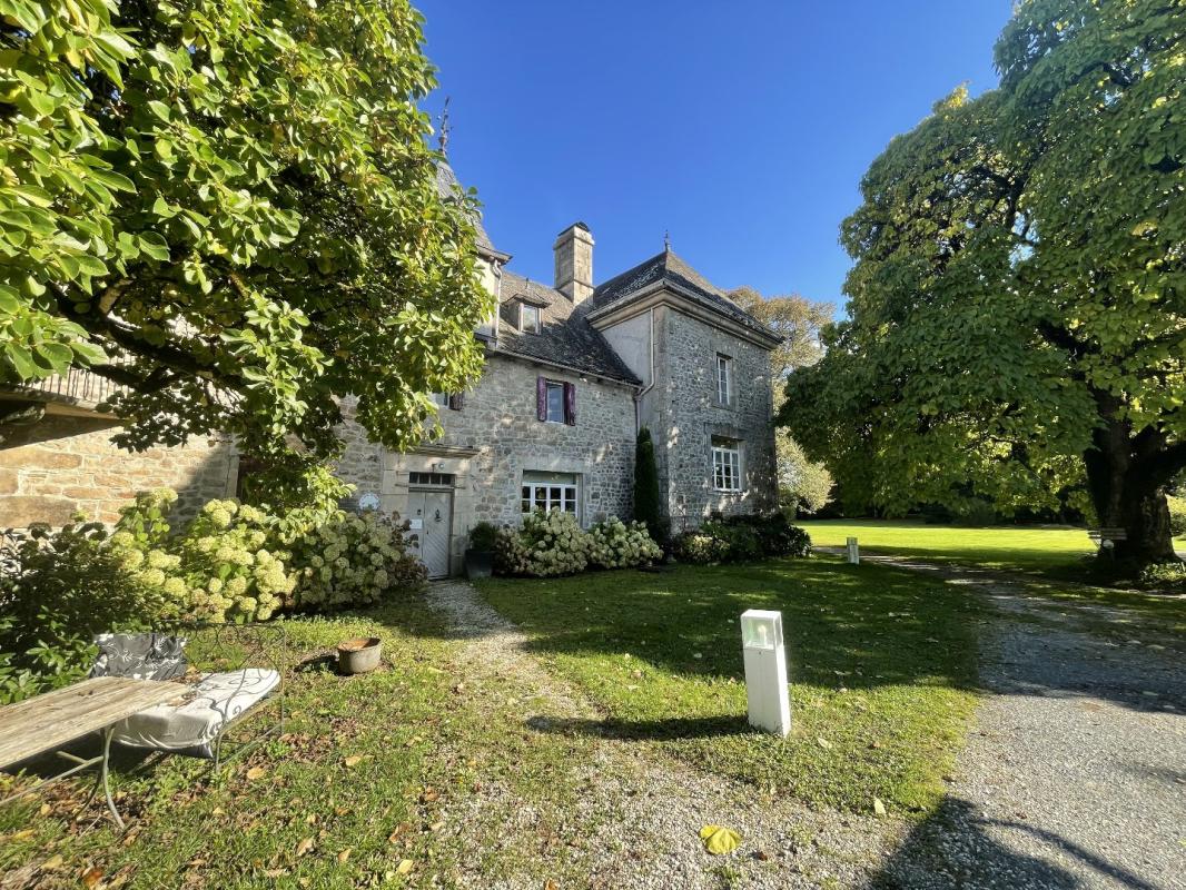 4 bedroom maison in Hautefage, Corrèze, France