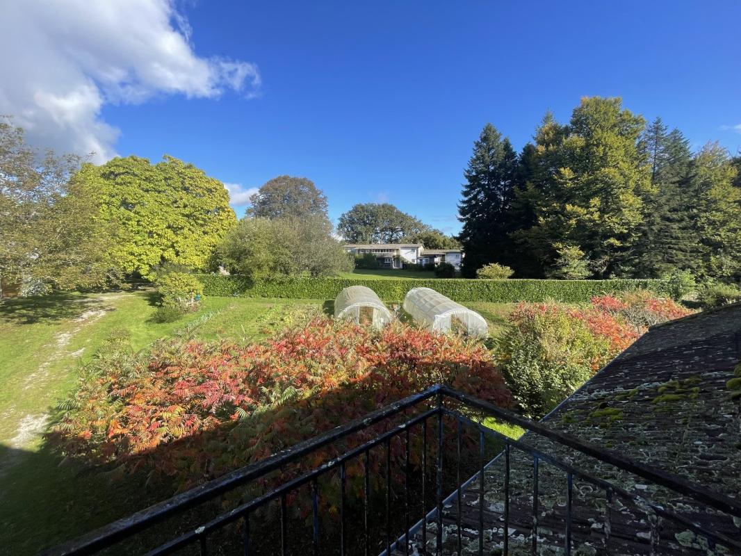 4 bedroom maison in Hautefage, Corrèze, France