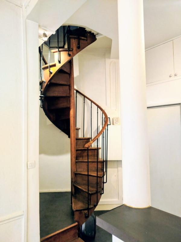 2 bedroom local commercial in Paris 15eme Arrondissement, Paris, France