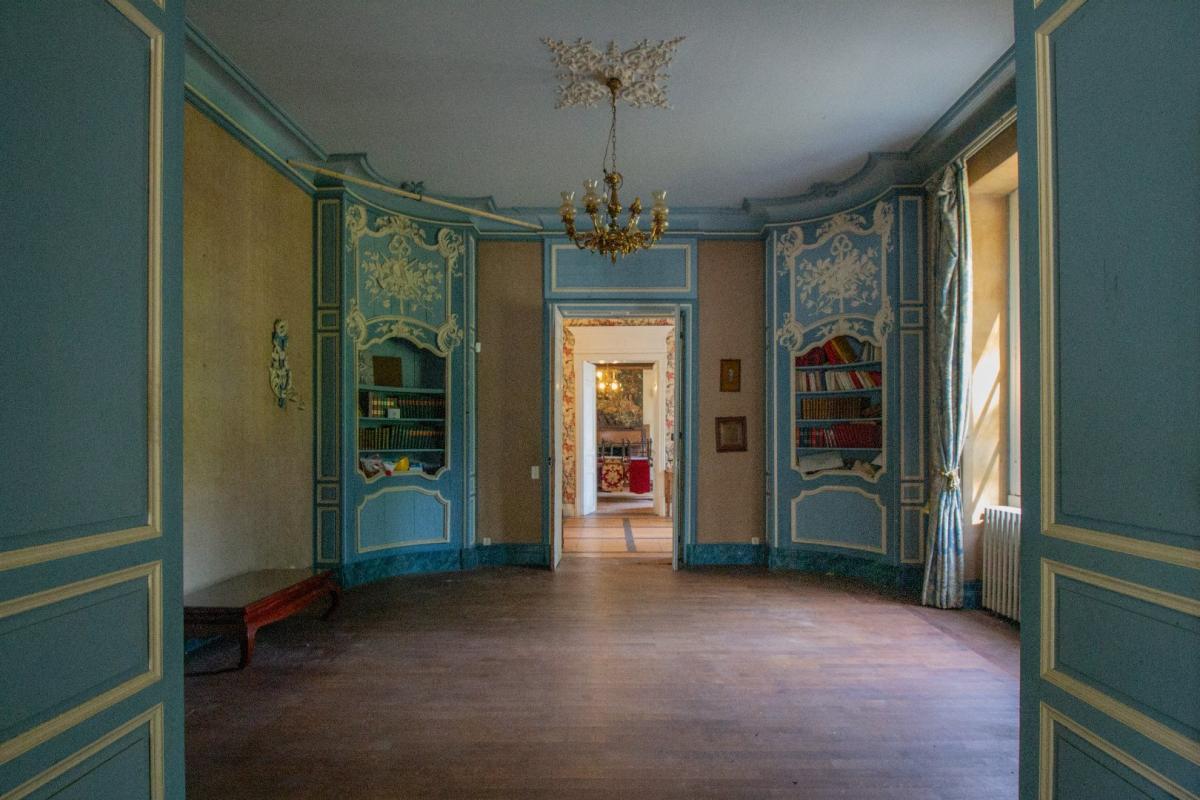 8 bedroom chateau in Montauban, Tarn-et-Garonne, France