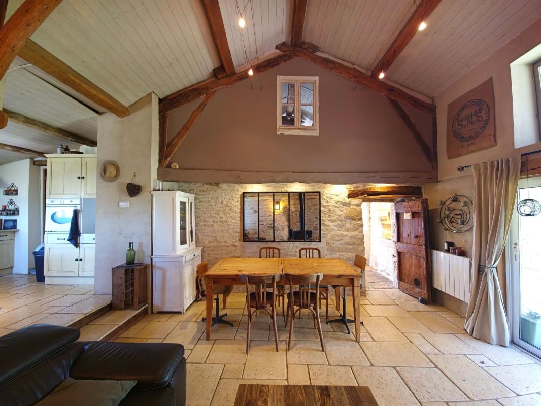 4 bedroom maison en pierres in Caylus, Tarn-et-Garonne, France