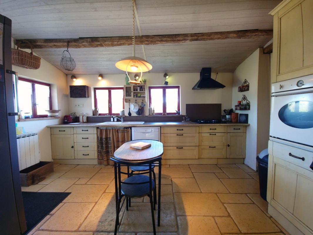 4 bedroom maison en pierres in Caylus, Tarn-et-Garonne, France
