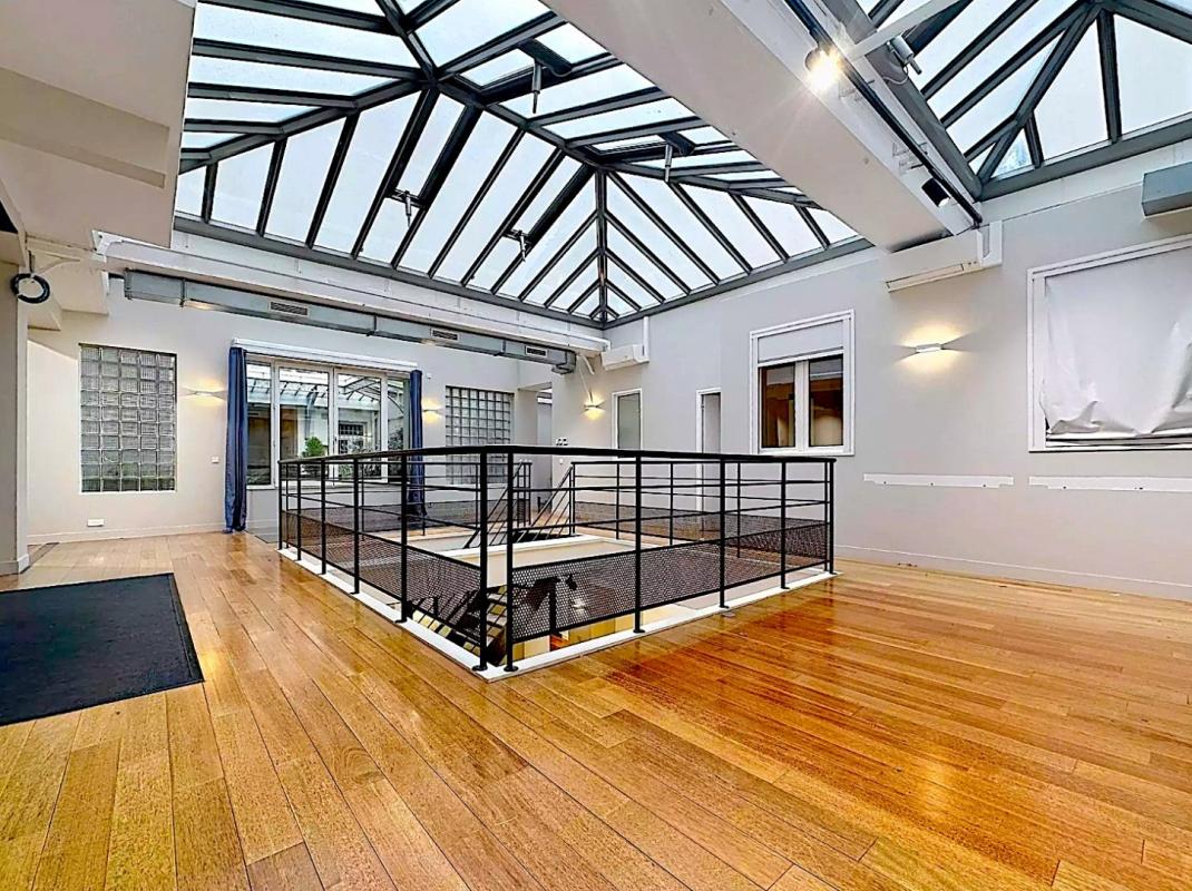 4 bedroom duplex/triplex in Paris 10eme Arrondissement, Paris, France