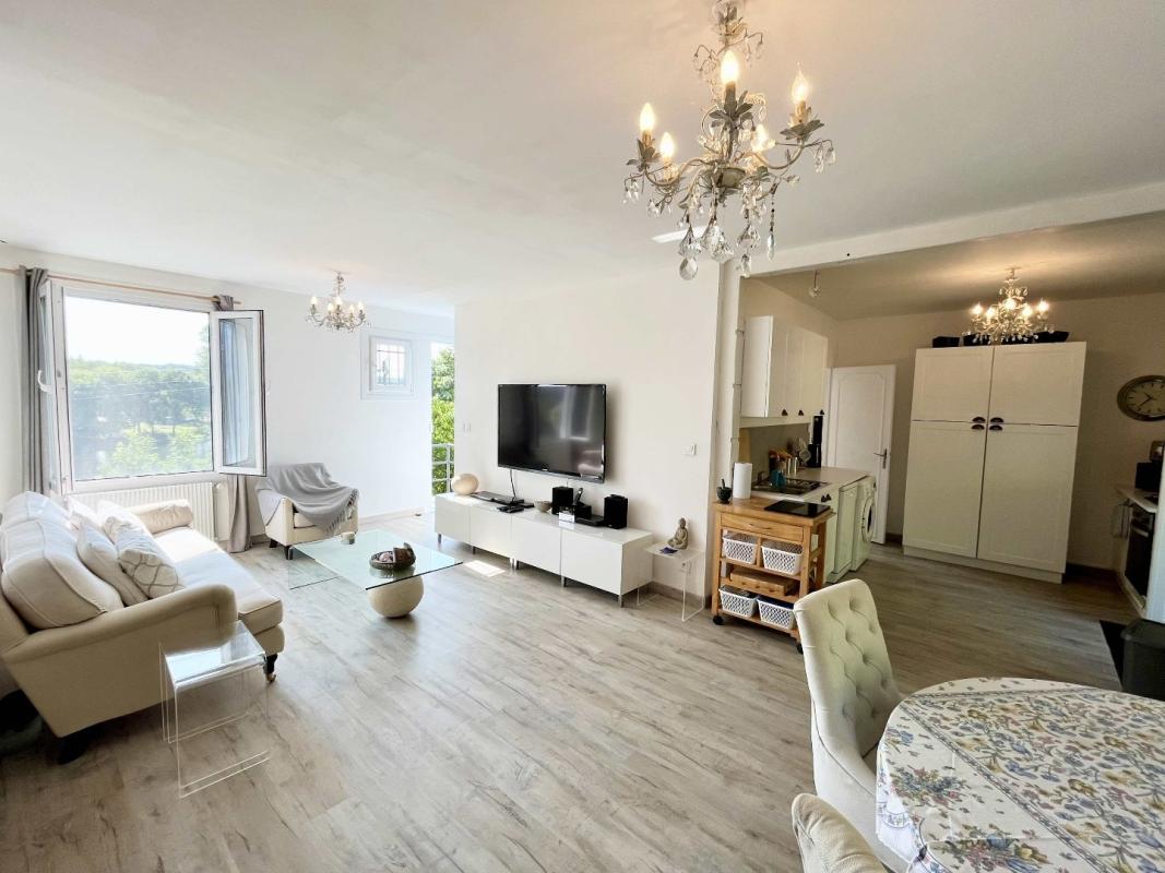 2 bedroom maison in Moussac, Vienne, France