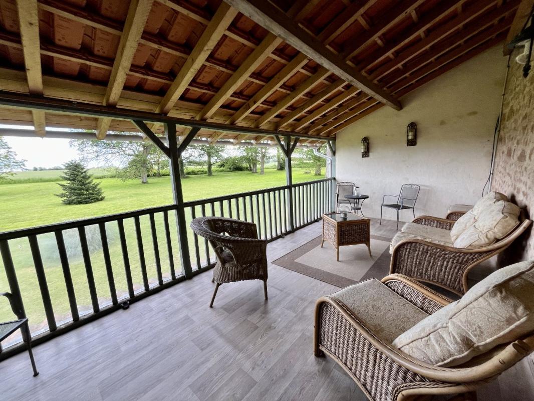 5 bedroom manoir in Pressac, Vienne, France
