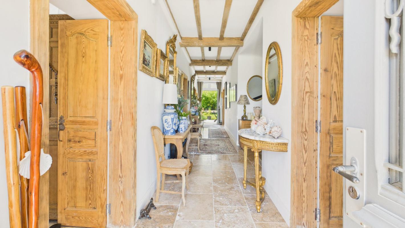 6 bedroom demeure in Guiche, Pyrénées-Atlantiques, France