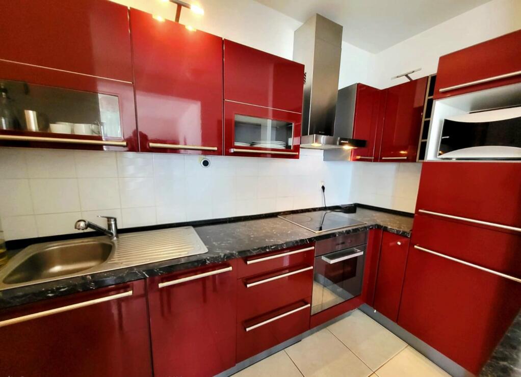 Exclusive in Sunset Bečići, Montenegro: Space, View and Security!