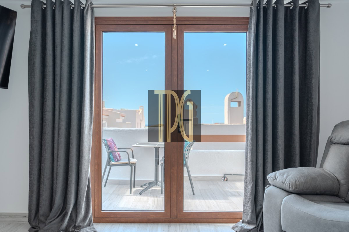 Studio Apartment for Sale in Los Cristianos – OPS1910R