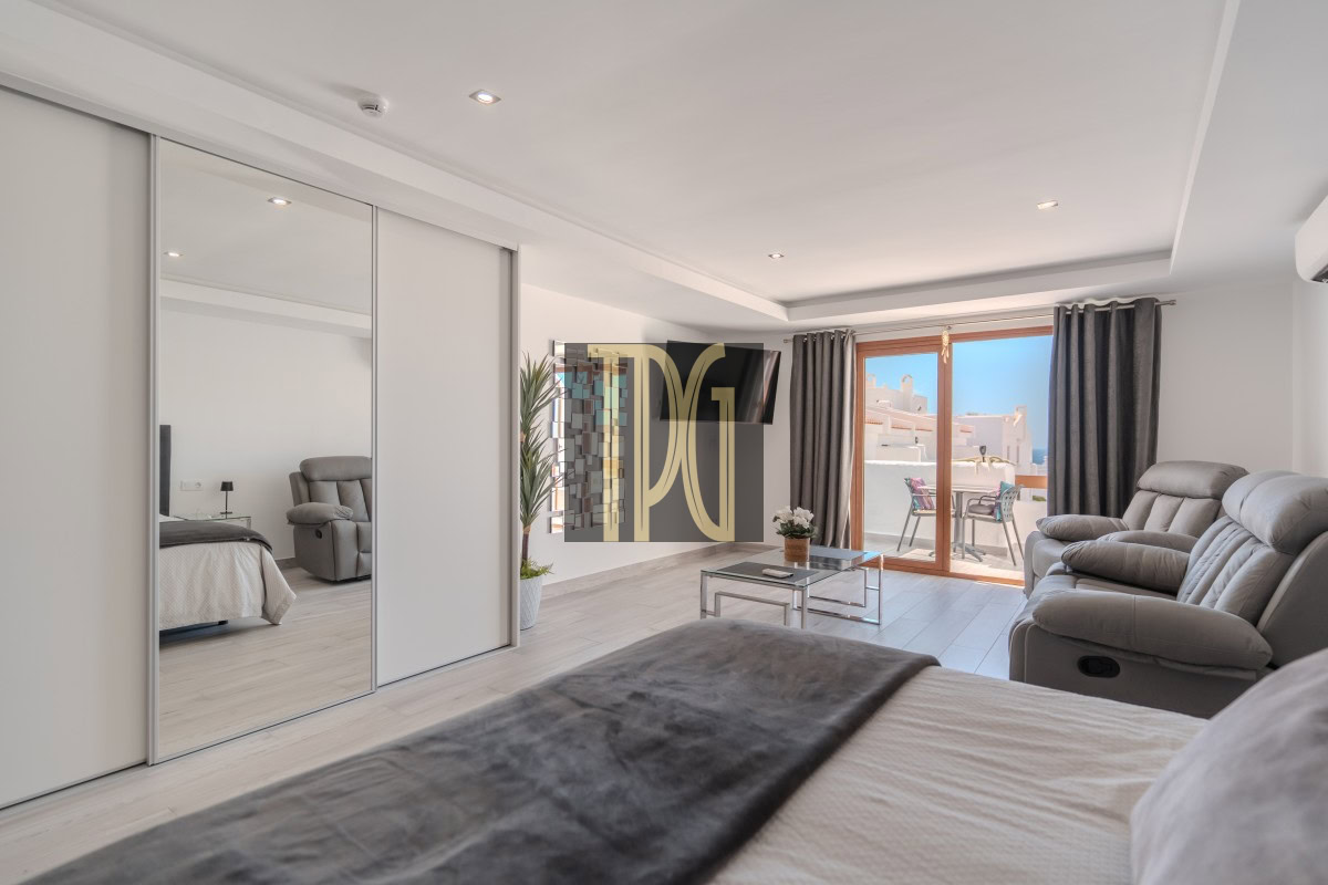 Studio Apartment for Sale in Los Cristianos – OPS1910R