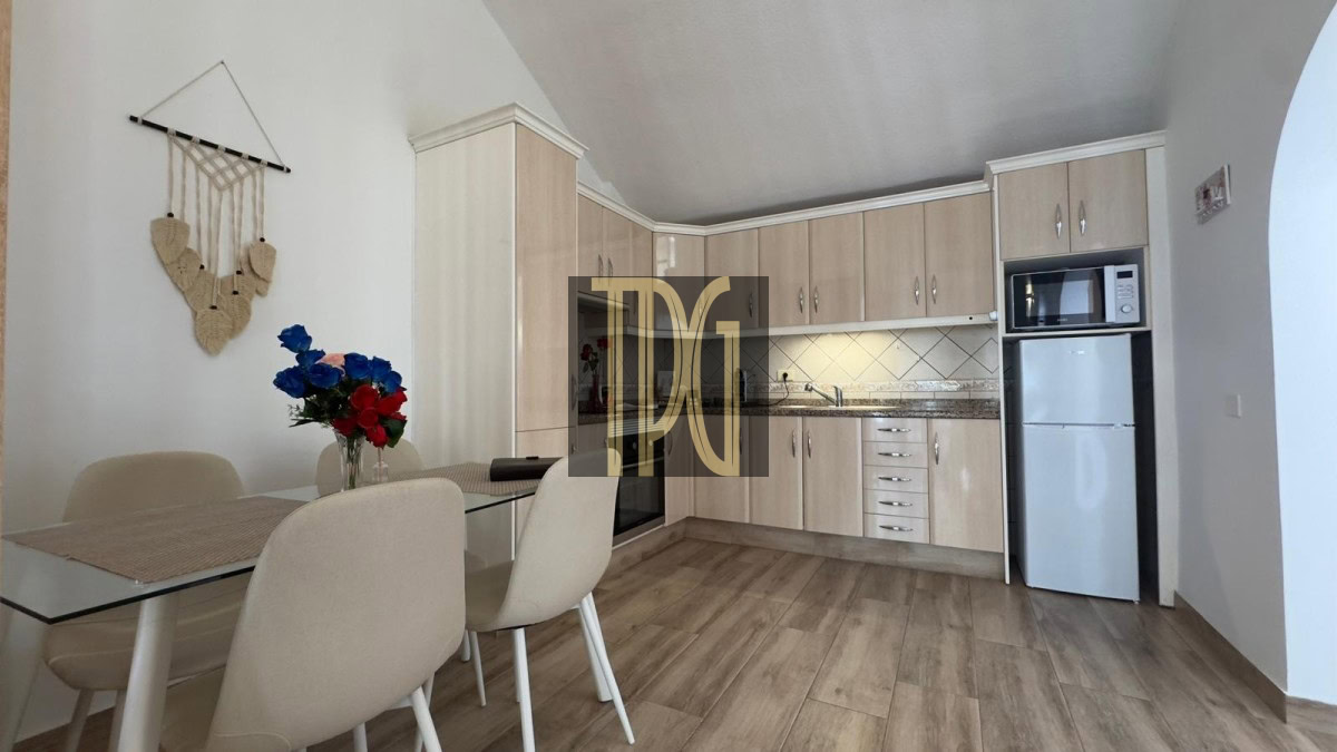 1 Apartment For Sale in Los Cristianos – Los Diamantes – OPN1914R