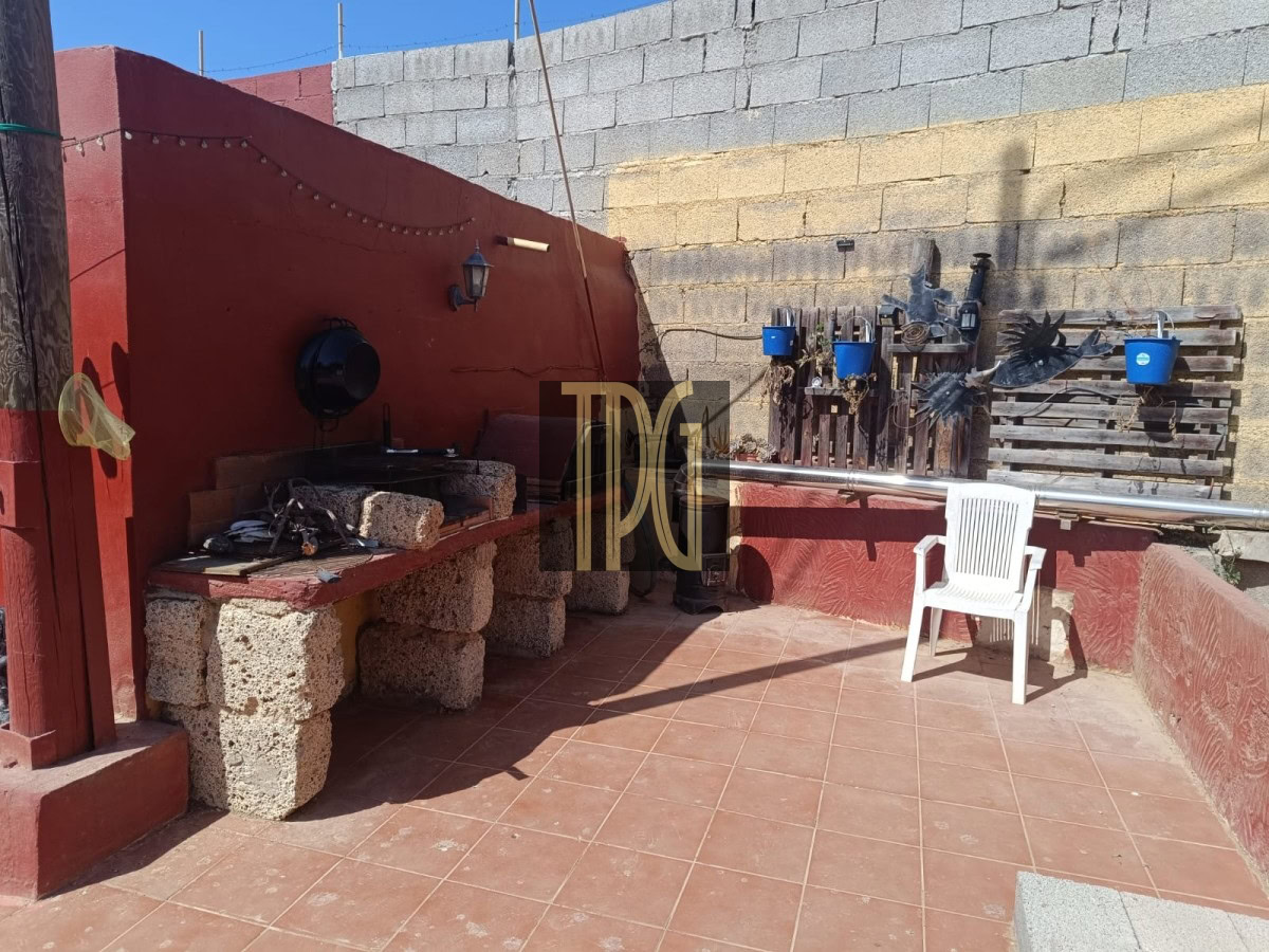 House with Land for Sale in Teguedite, Arico – OPN1918R