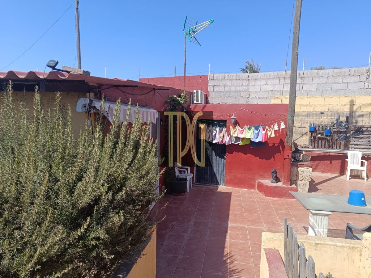 House with Land for Sale in Teguedite, Arico – OPN1918R