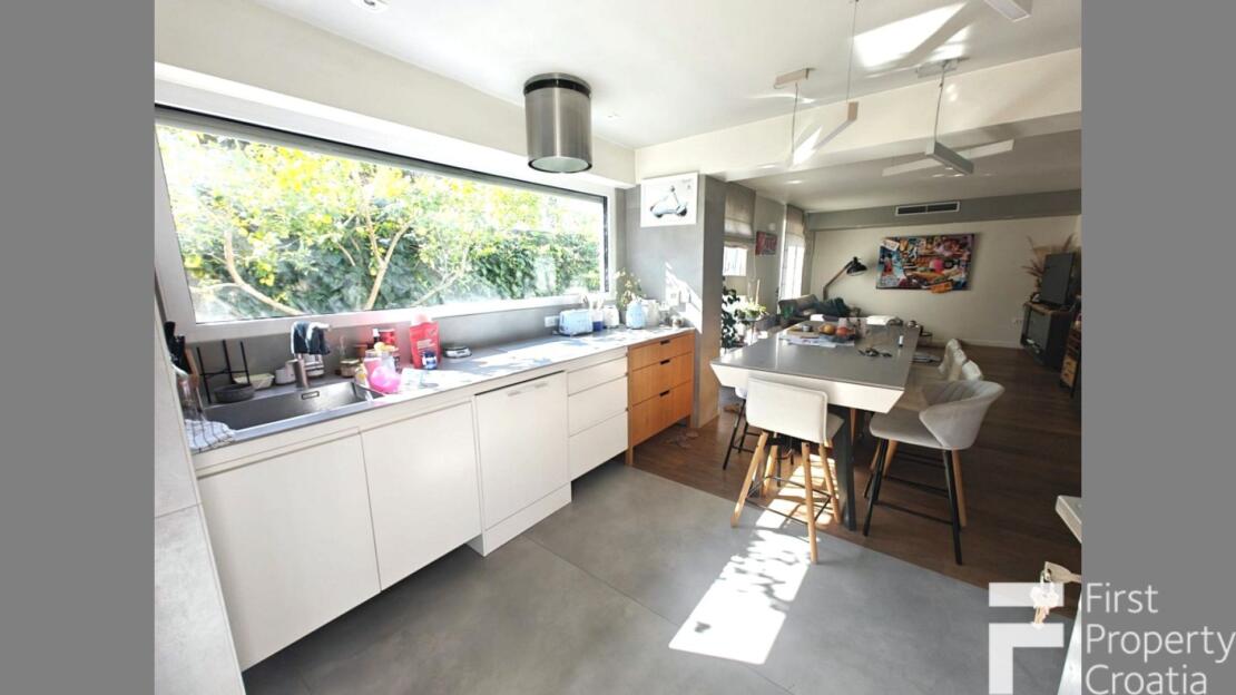 Property in Split, Croatia – ST1760