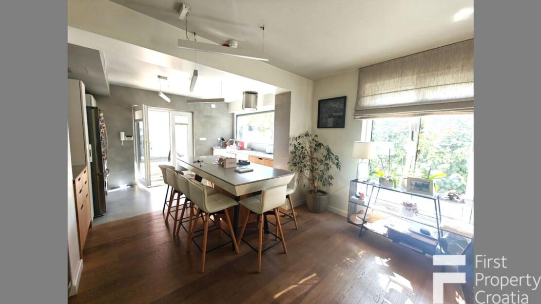 Property in Split, Croatia – ST1760