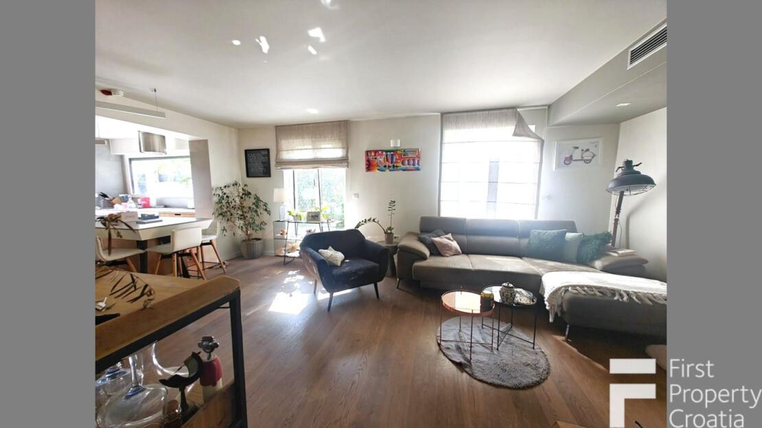 Property in Split, Croatia – ST1760