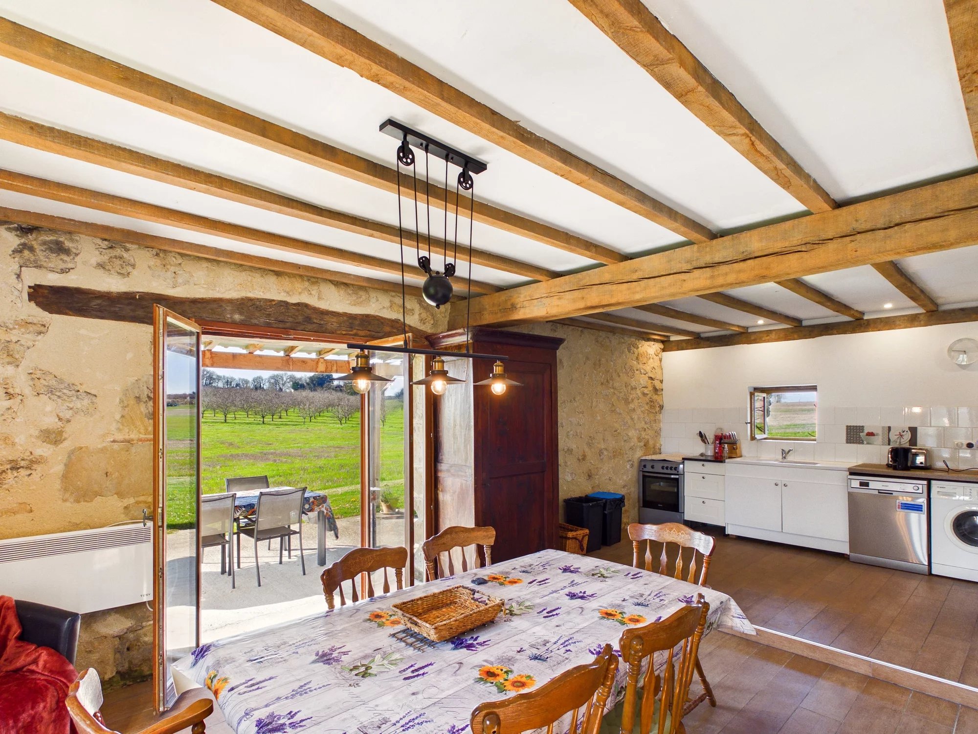 3 Bed farmhouse and 3 bed guest cottage with pool and barn in peaceful countryside, Aquitaine – France – BVI84508