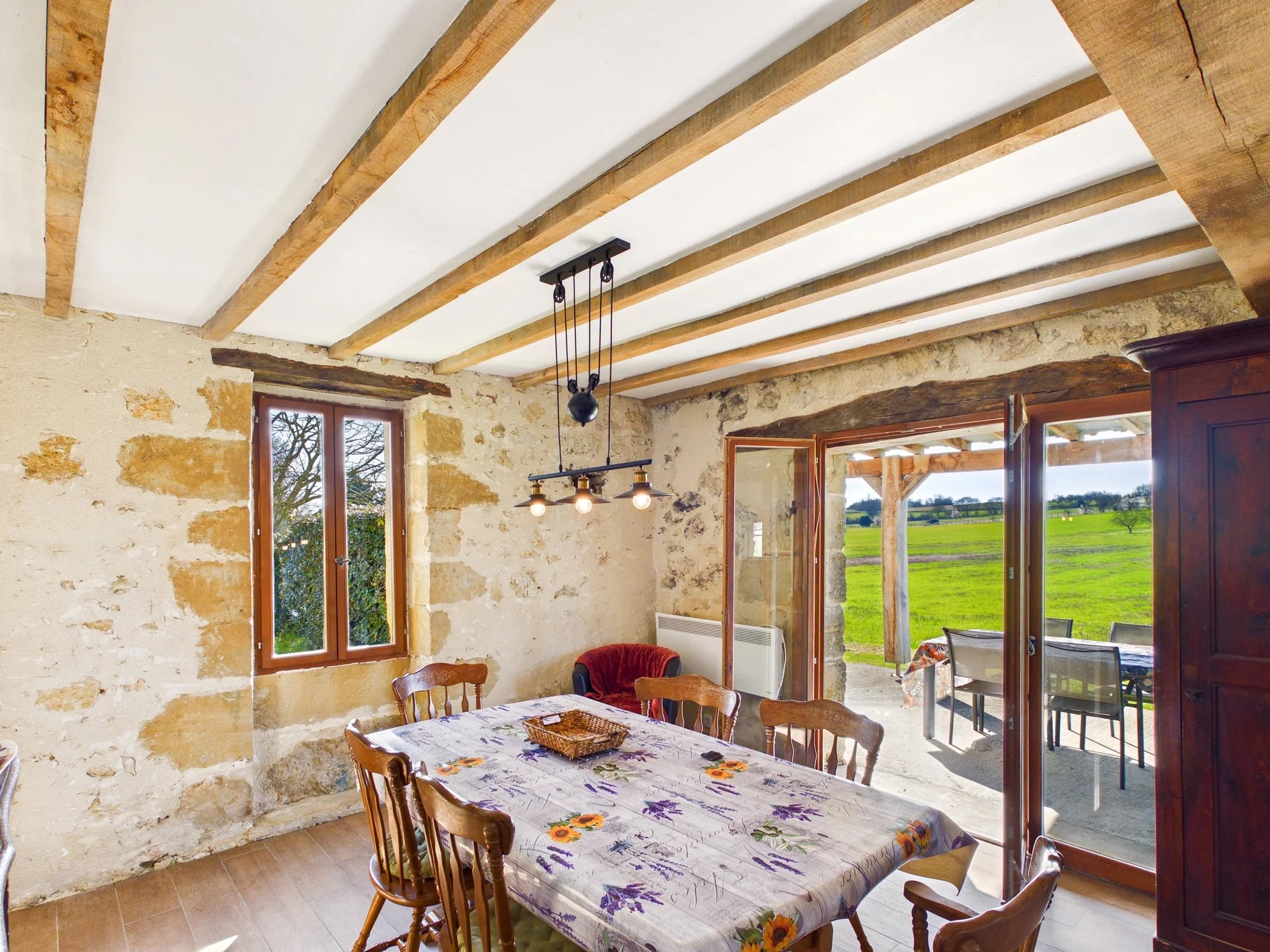 3 Bed farmhouse and 3 bed guest cottage with pool and barn in peaceful countryside, Aquitaine – France – BVI84508