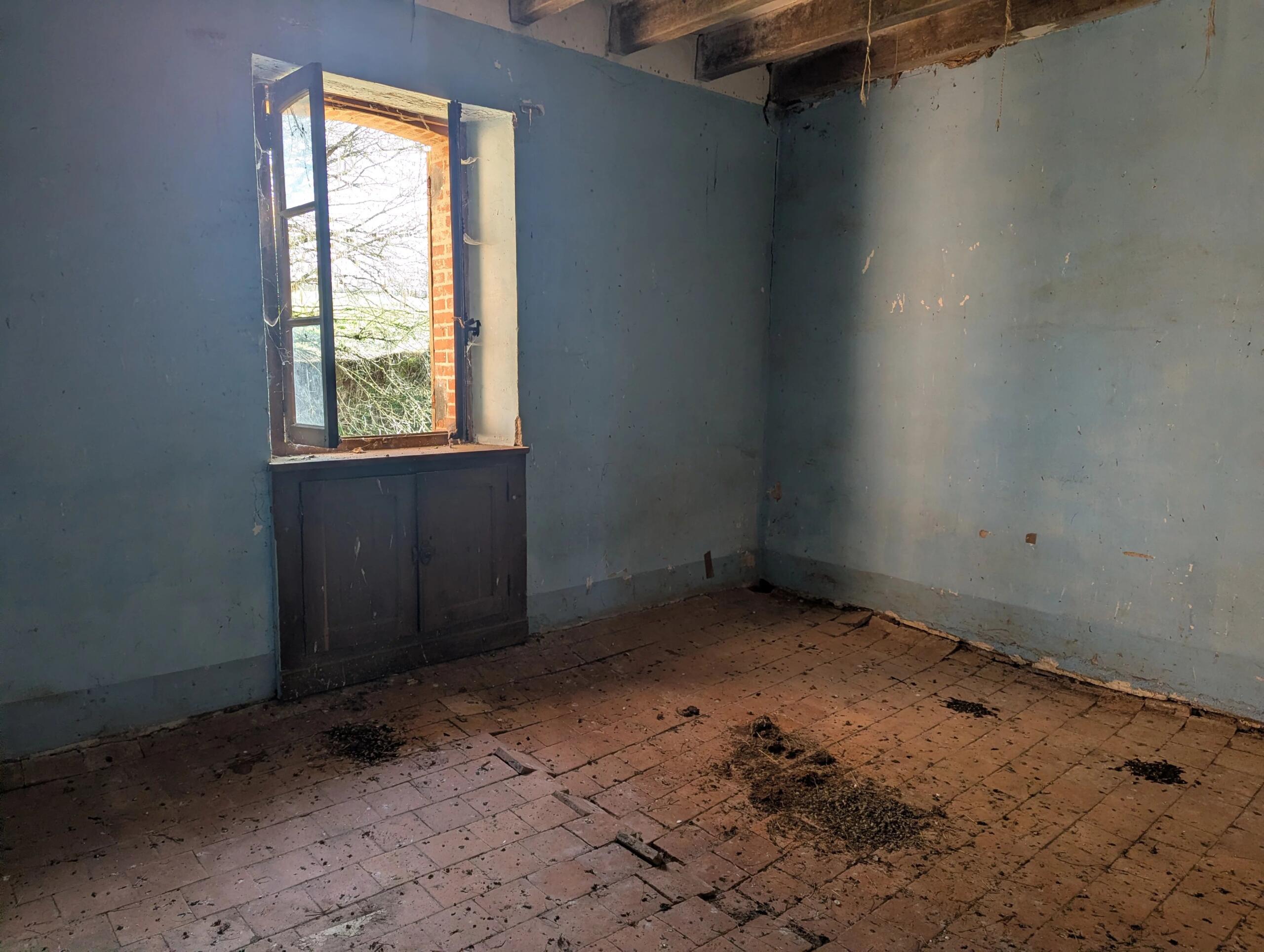 A complete renovation project with beautiful views, Centre – France – BVI84341