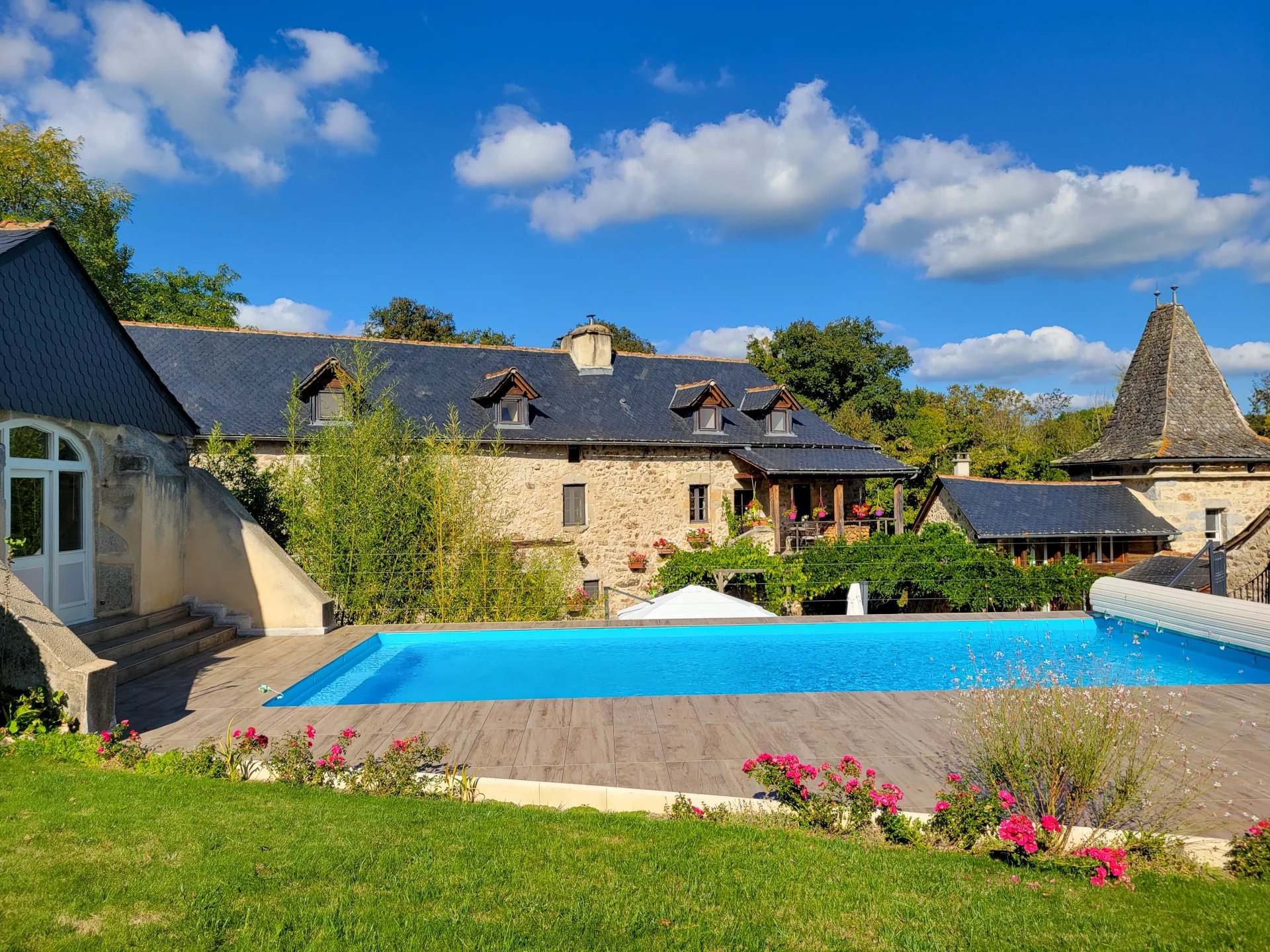 Traditional stone house and guest house near to Najac in the Aveyron, Midi-Pyrénées – France – BVI83245