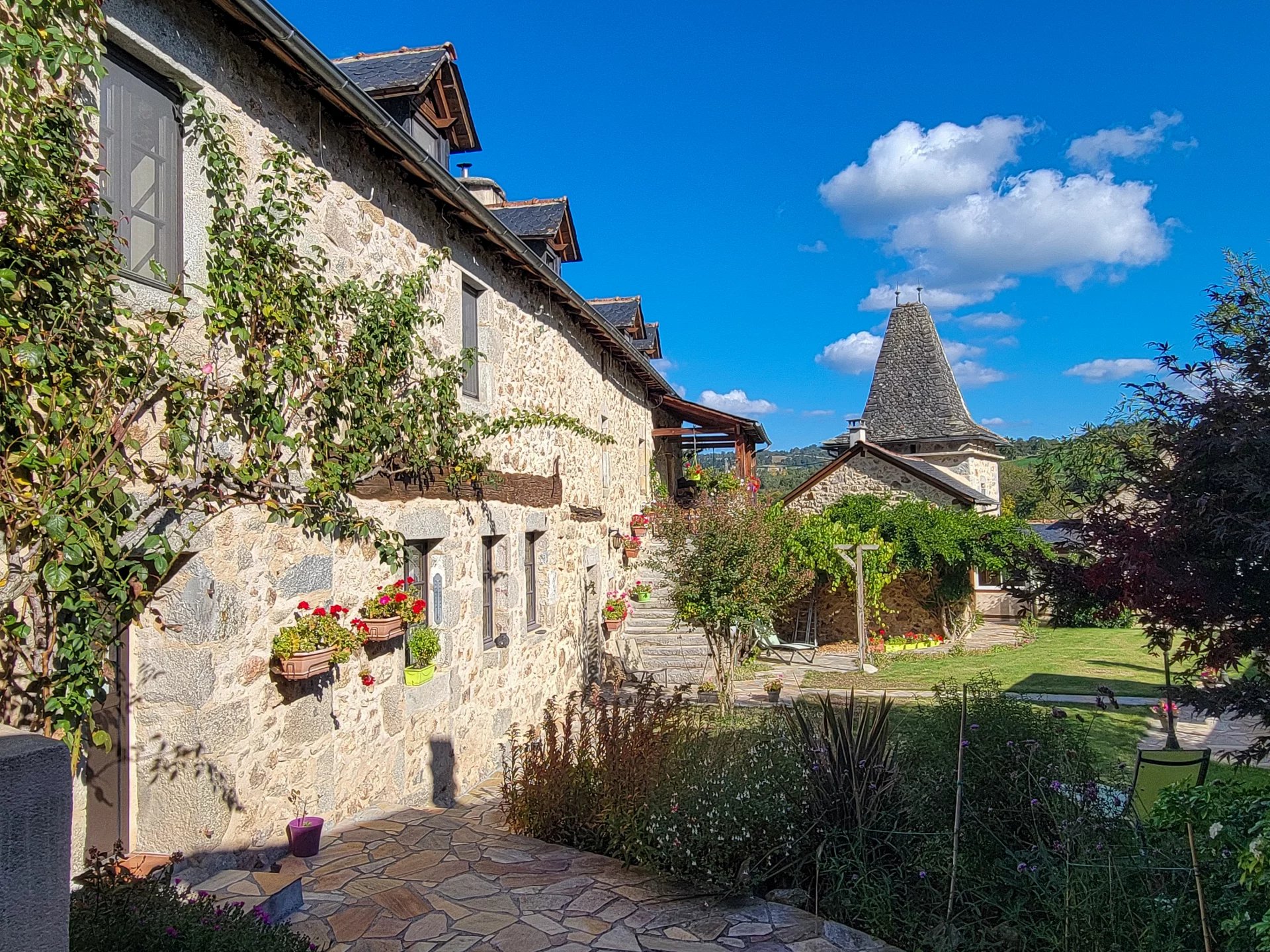 Traditional stone house and guest house near to Najac in the Aveyron, Midi-Pyrénées – France – BVI83245