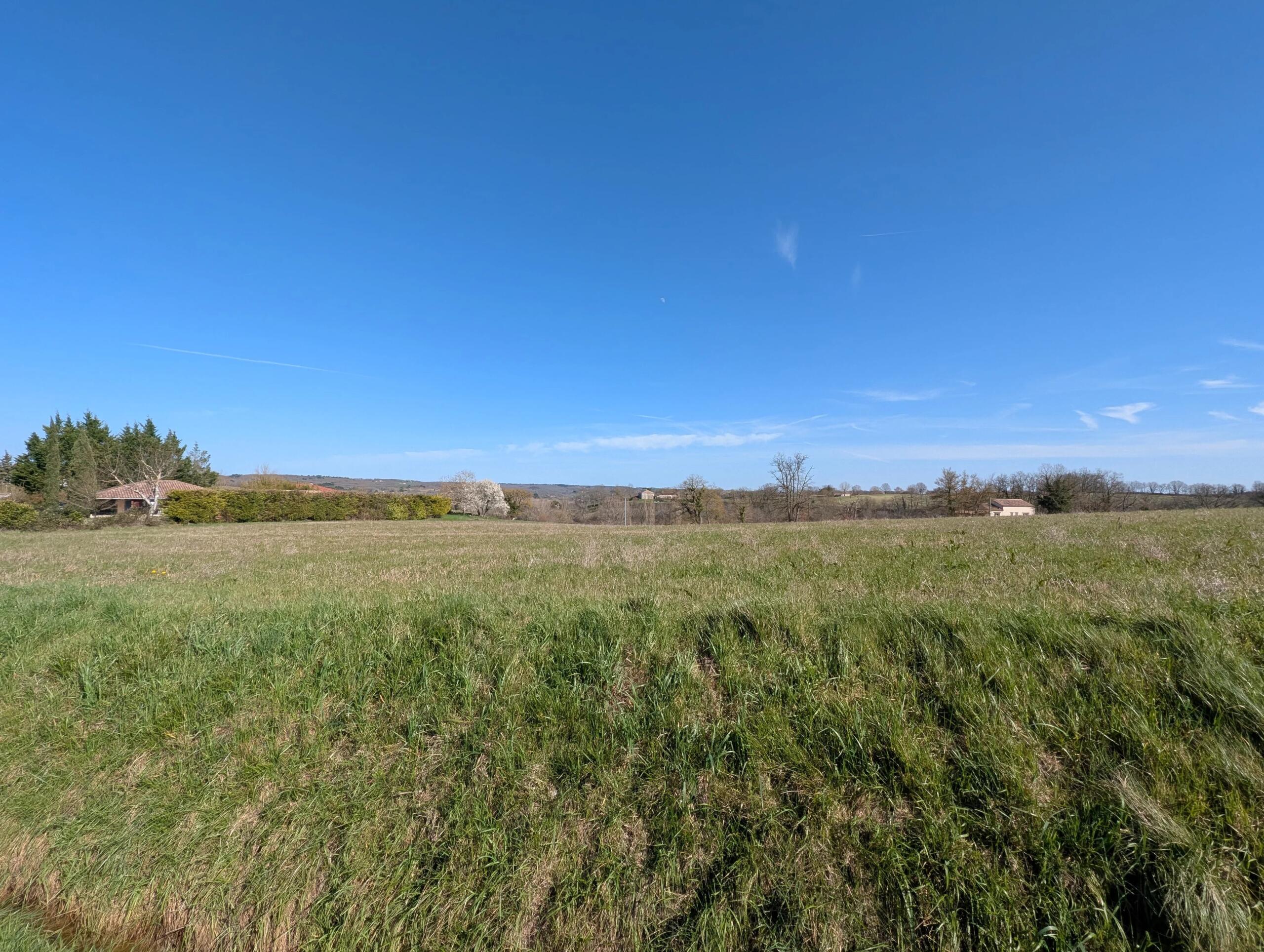 Lovely plot of land for up to 3 lots close to Monflanquin, Aquitaine – France – BVI84442