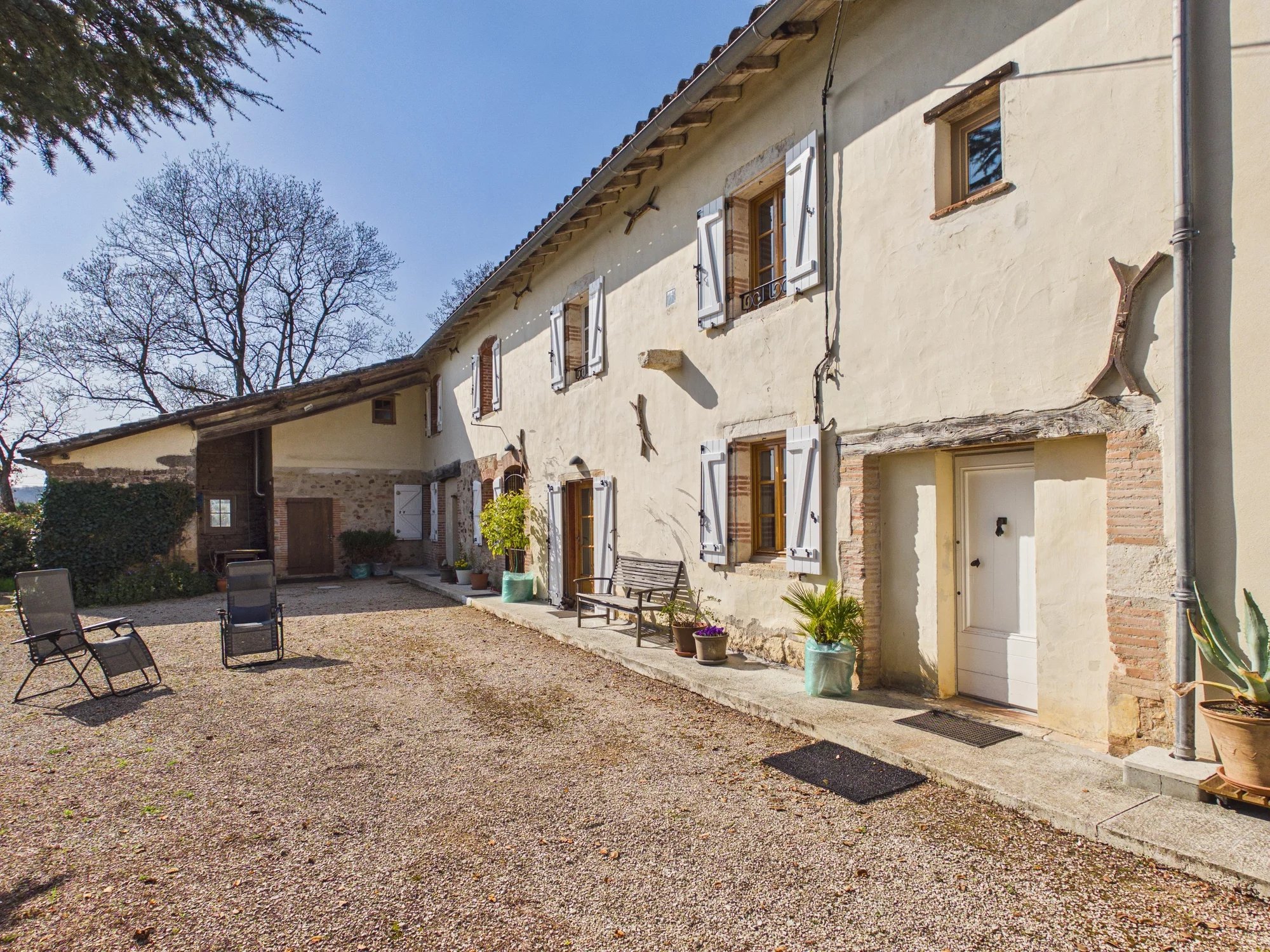 Character House with Pool near Castelnau-De- Montmiral, Midi-Pyrénées – France – BVI84250