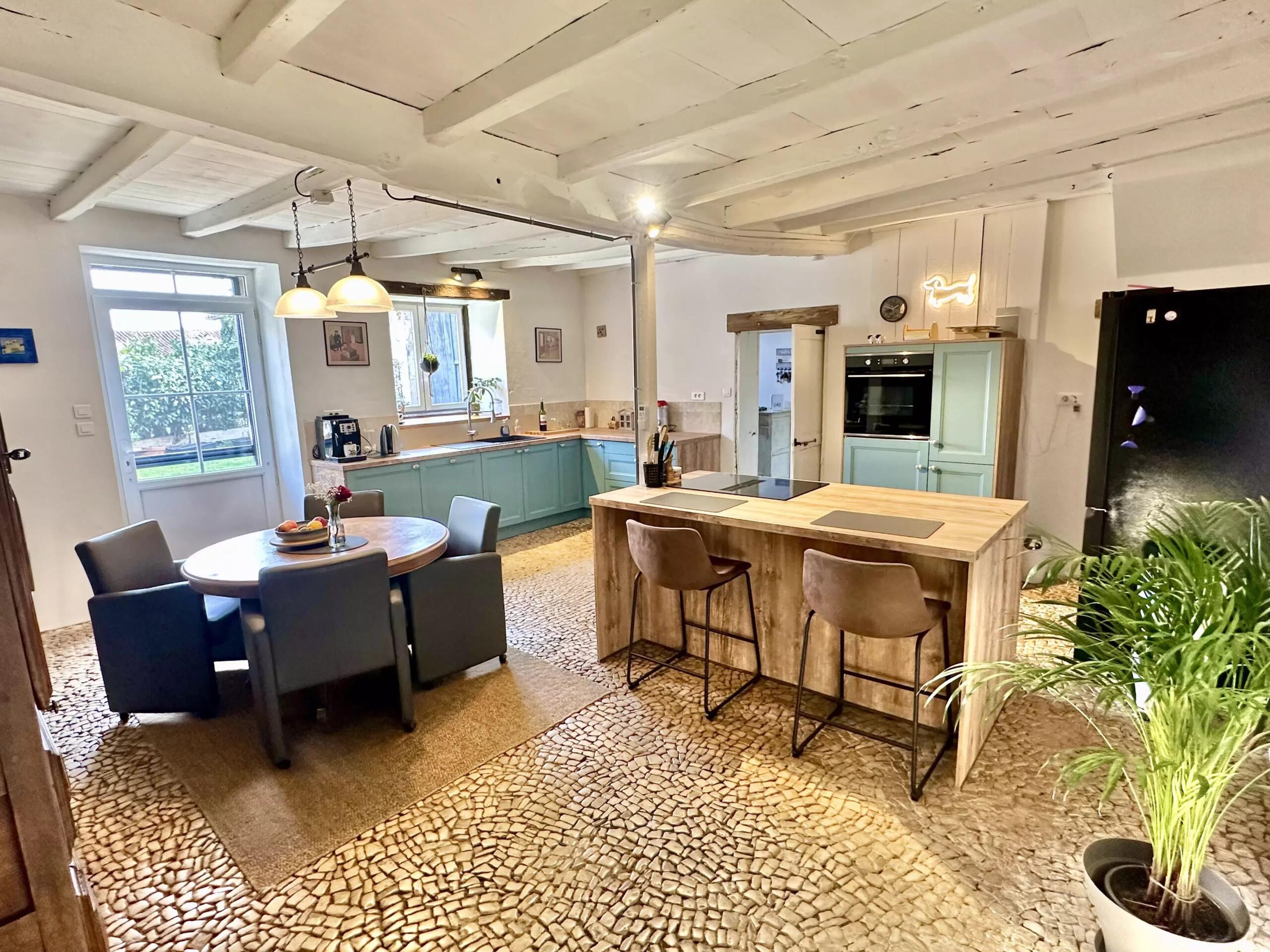 Beautifully renovated home in Saint-Claud, Poitou-Charentes – France – BVI84422