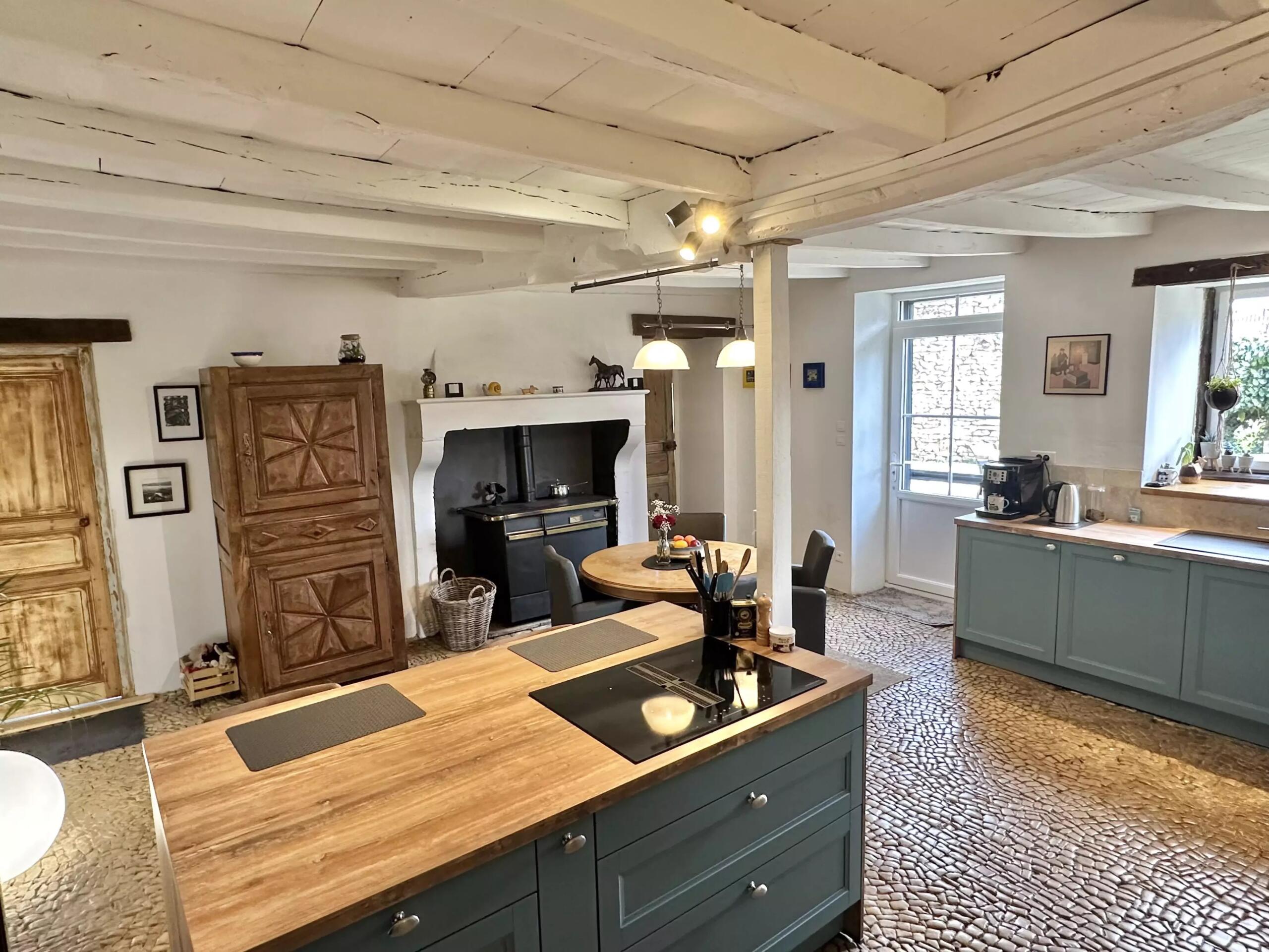 Beautifully renovated home in Saint-Claud, Poitou-Charentes – France – BVI84422